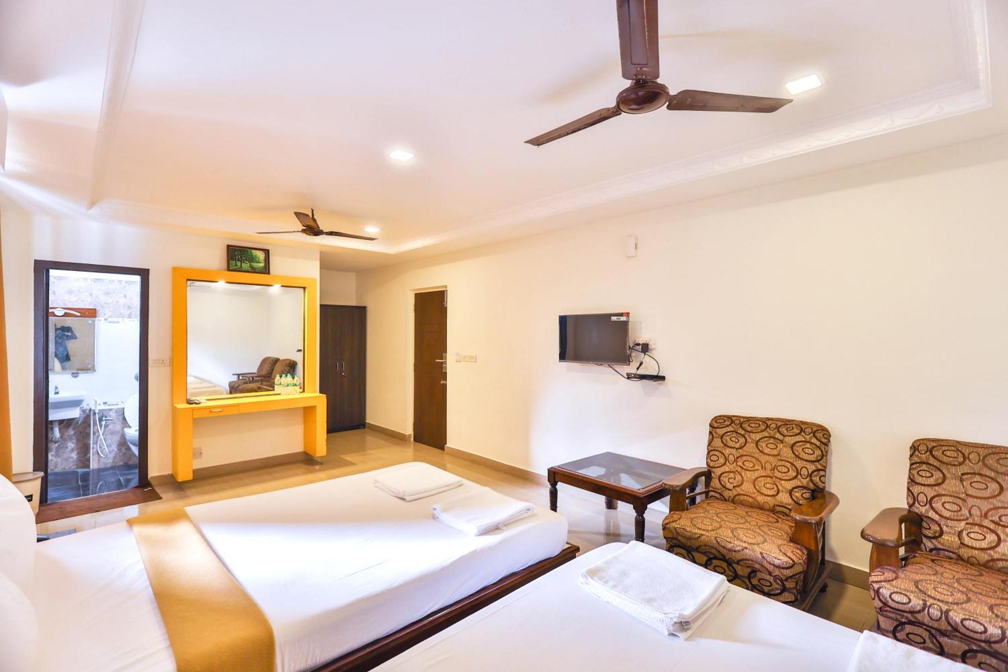 Hotel Golden Bliss Pondicherry Ngoại thất bức ảnh