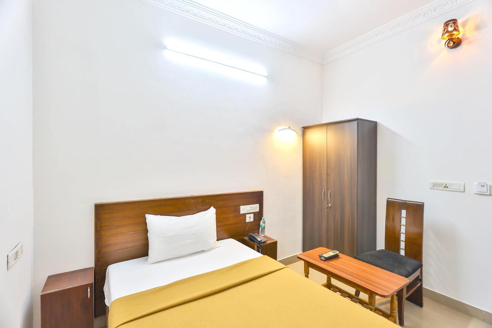 Hotel Golden Bliss Pondicherry Ngoại thất bức ảnh