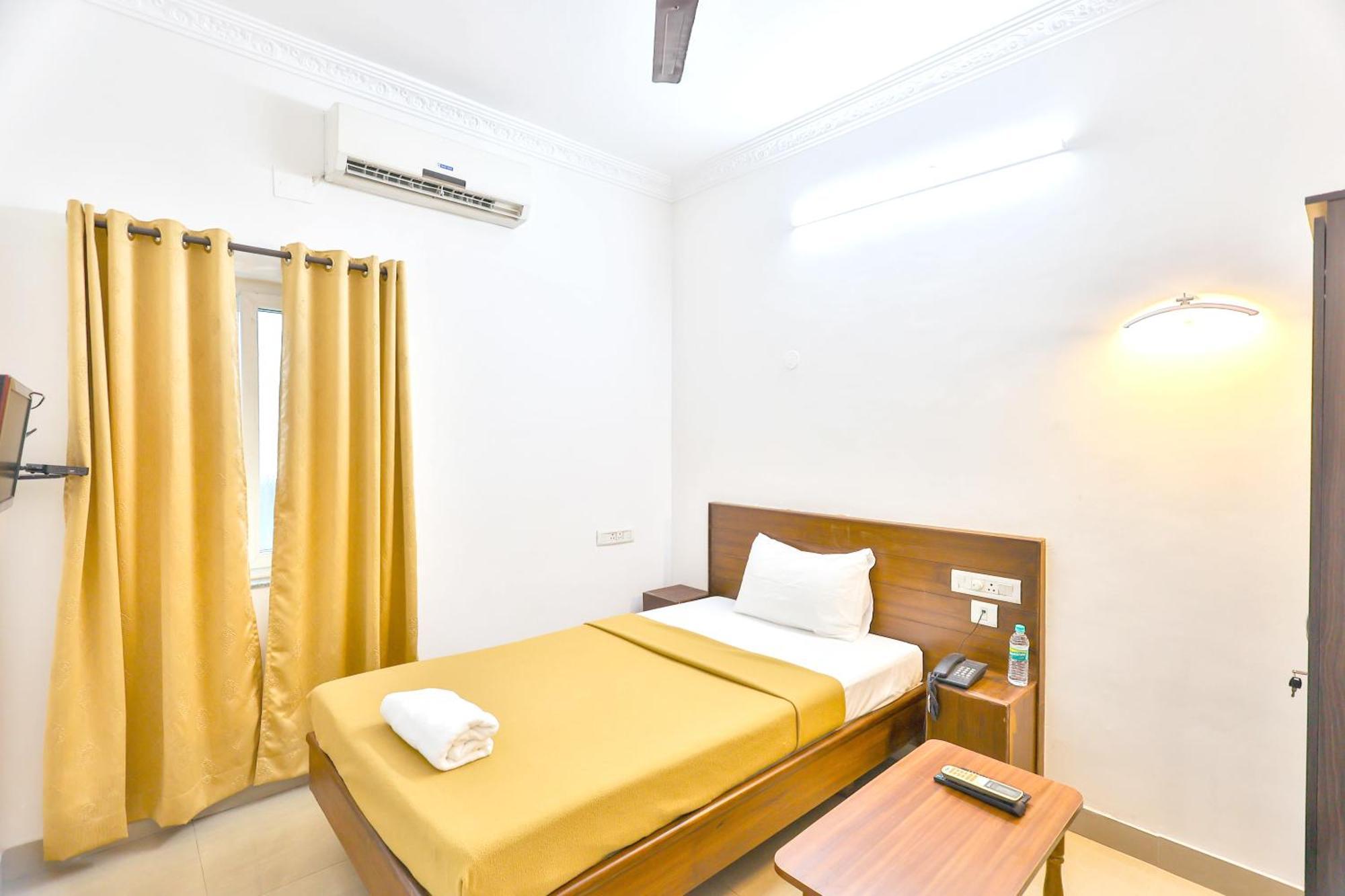Hotel Golden Bliss Pondicherry Ngoại thất bức ảnh